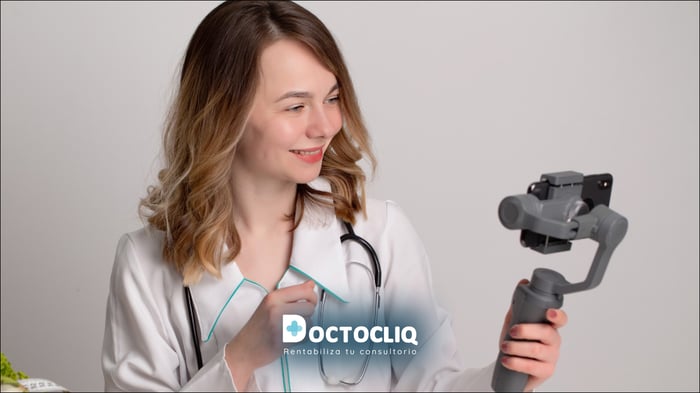 Doctora-grabando-reels