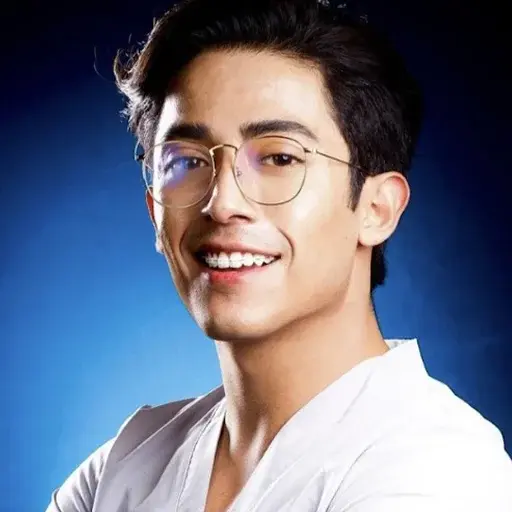 Dr. Eduardo Hoyos